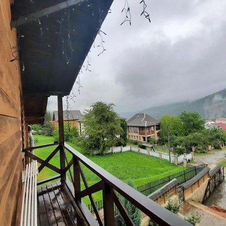 Willa Carpathian Manor Jaremcze Zewnętrze zdjęcie